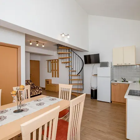 & Spanjol Gasthuis Palit