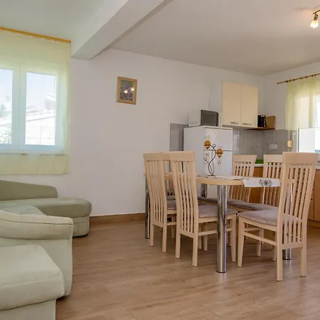 Gasthuis & Spanjol Palit