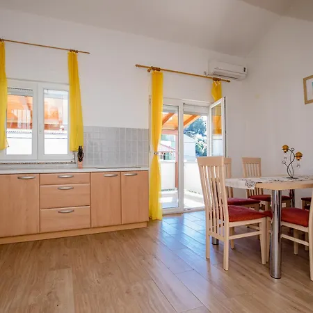 Gostinjska kuća & Spanjol Palit