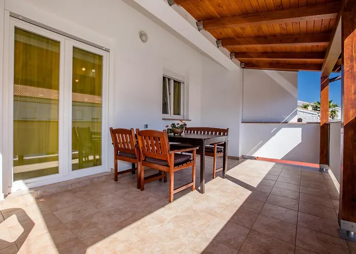 & Spanjol Konukevi 4*