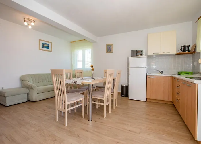 Pensionat & Spanjol Palit